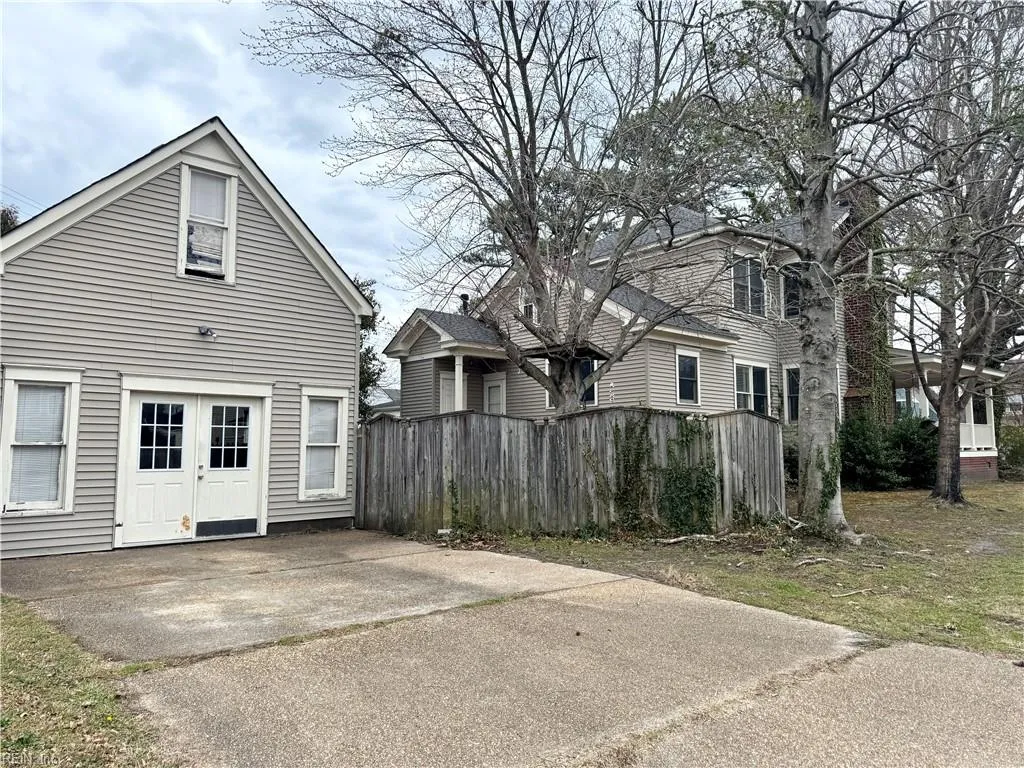 Norfolk, Virginia 23503, United States, 3 Bedrooms Bedrooms, ,3 BathroomsBathrooms,Residential,Pending,84092