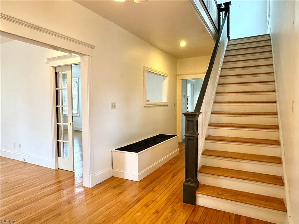 Norfolk, Virginia 23503, United States, 3 Bedrooms Bedrooms, ,3 BathroomsBathrooms,Residential,Pending,84092