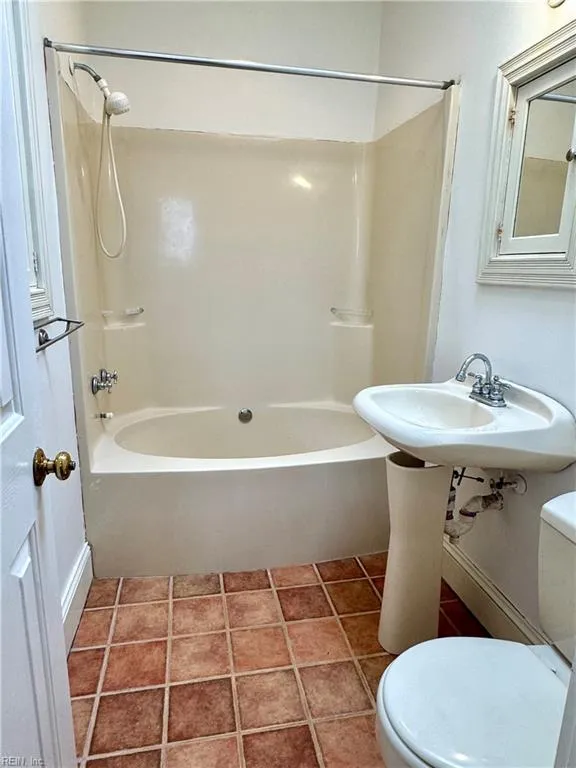 Norfolk, Virginia 23503, United States, 3 Bedrooms Bedrooms, ,3 BathroomsBathrooms,Residential,Pending,84092