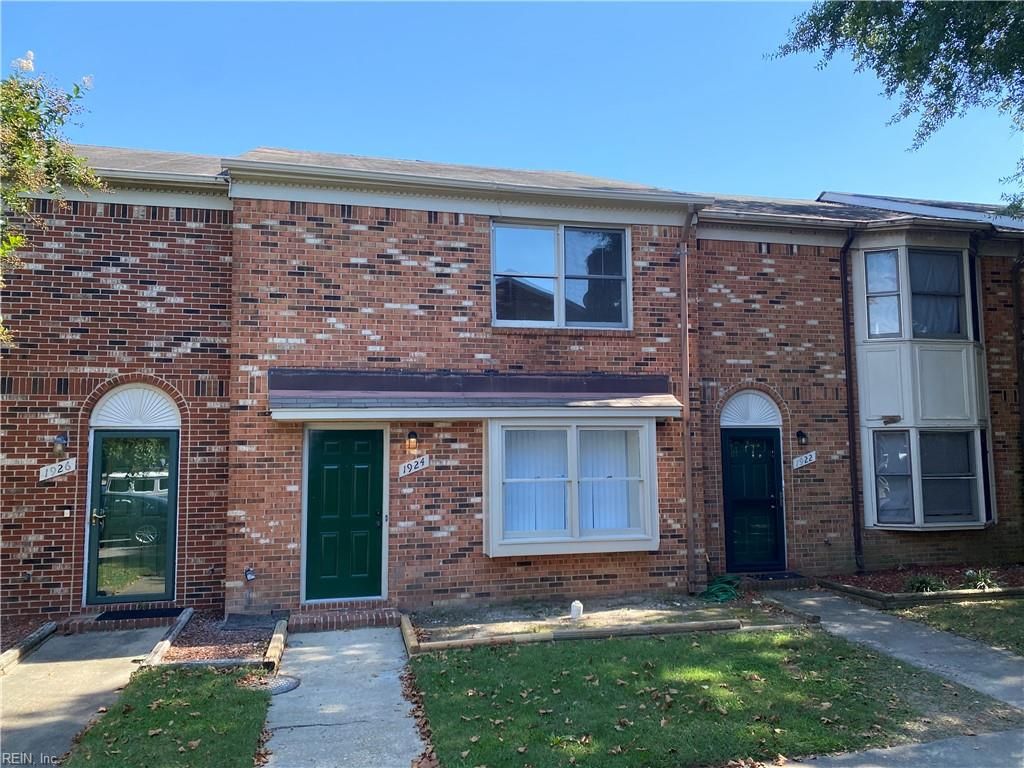 Photo of 1924 Darnell Drive, Virginia Beach, VA 23455 (MLS # 10634972)