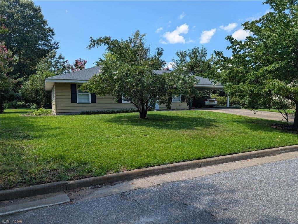 Photo of 493 Pamela Drive, Newport News, VA 23601 (MLS # 10649268)