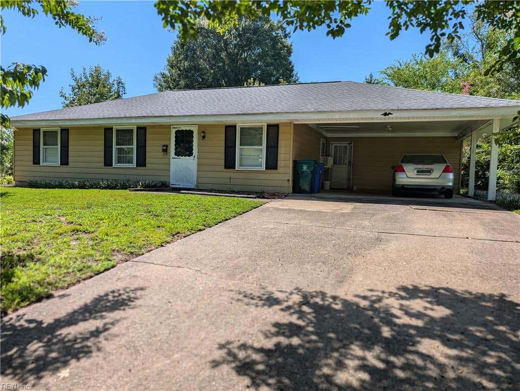 Photo of 493 Pamela Drive, Newport News, VA 23601 (MLS # 10649268)