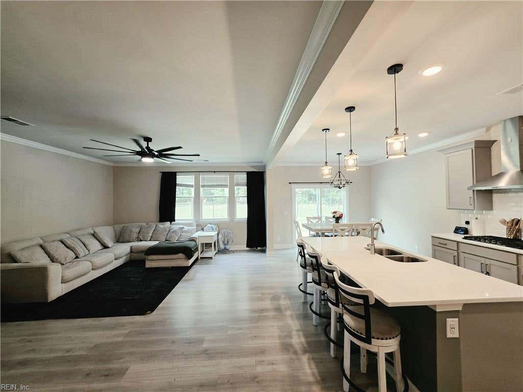 Photo of 196 Royal Blackheath, Smithfield, VA 23430 (MLS # 10648236)
