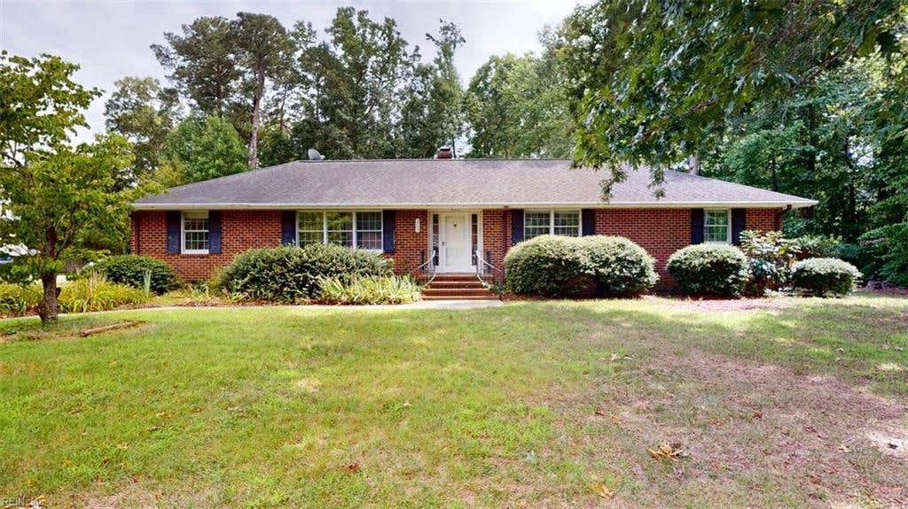 Photo of 205 Meadowfield Road, Yorktown, VA 23692 (MLS # 10648683)