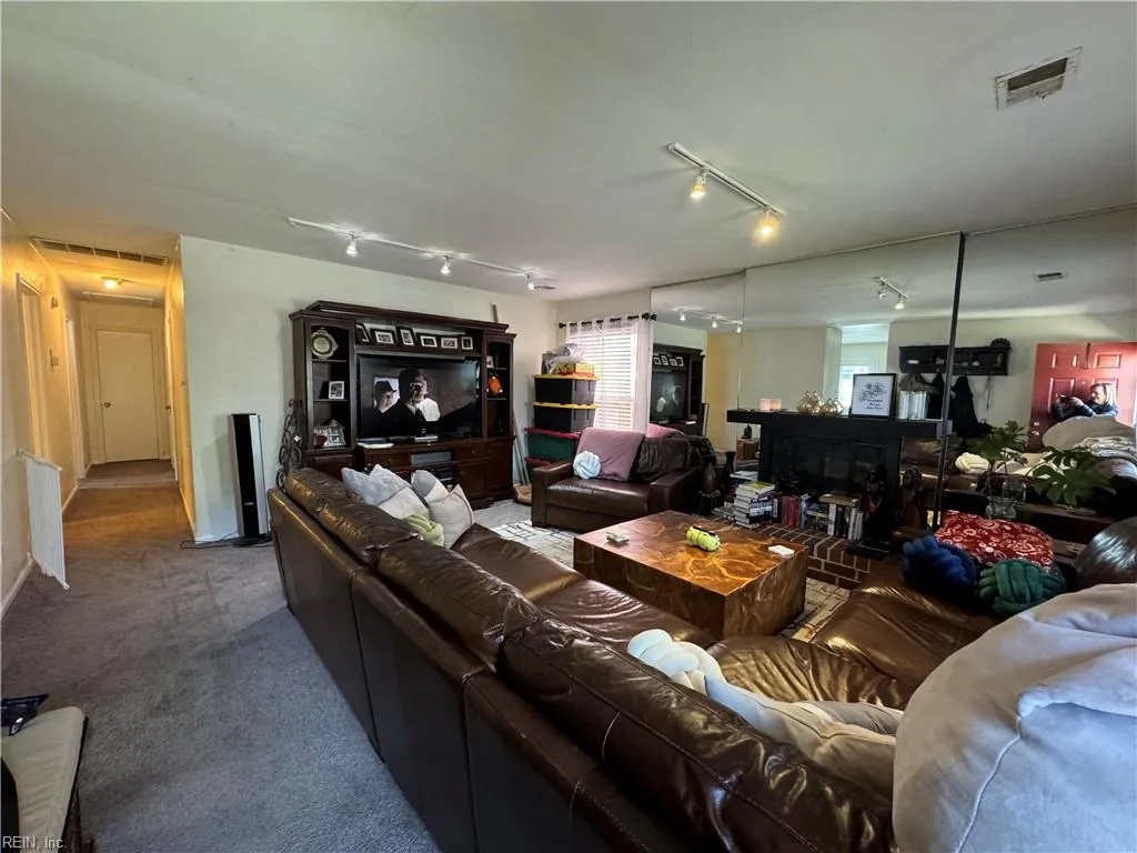 Norfolk, Virginia 23508, United States, 3 Bedrooms Bedrooms, ,2 BathroomsBathrooms,Residential,Active,79487