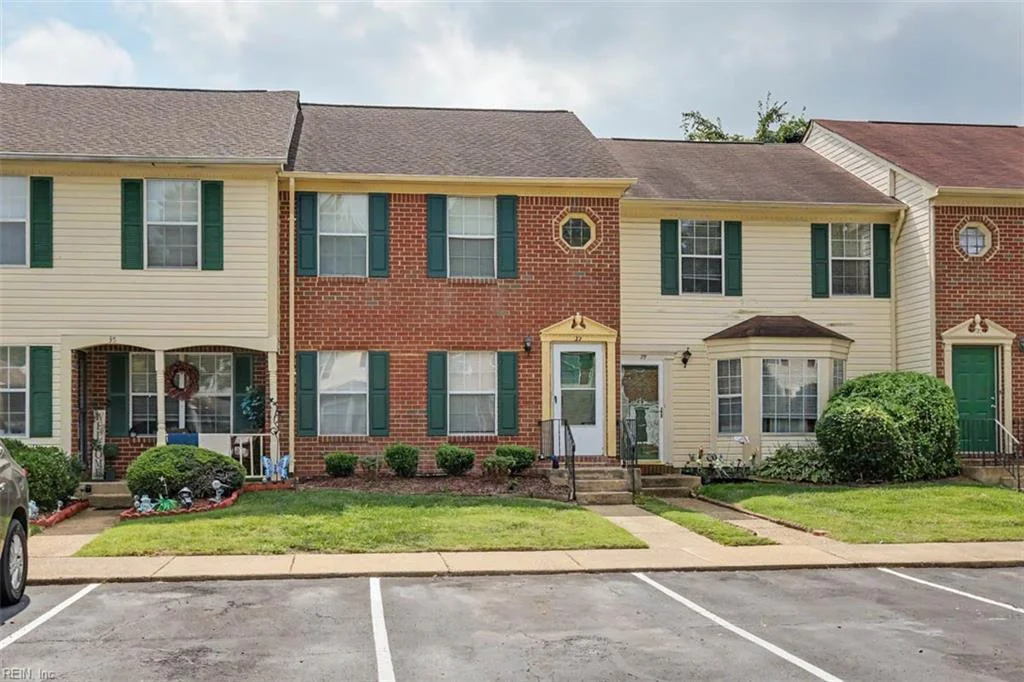 37 S Gawain Way, Hampton, VA, 23669