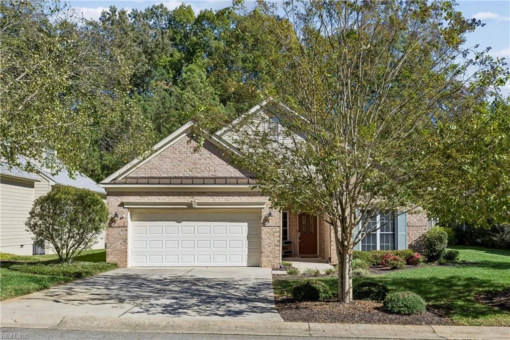 5697 Villa Green Drive