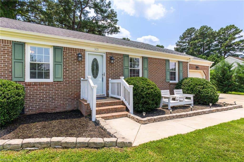 Photo of 1421 Avon Road, Chesapeake, VA 23322 (MLS # 10646758)