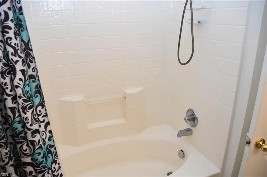 Newport News, Virginia 23608, United States, 3 Bedrooms Bedrooms, ,2 BathroomsBathrooms,Residential,Active,94379