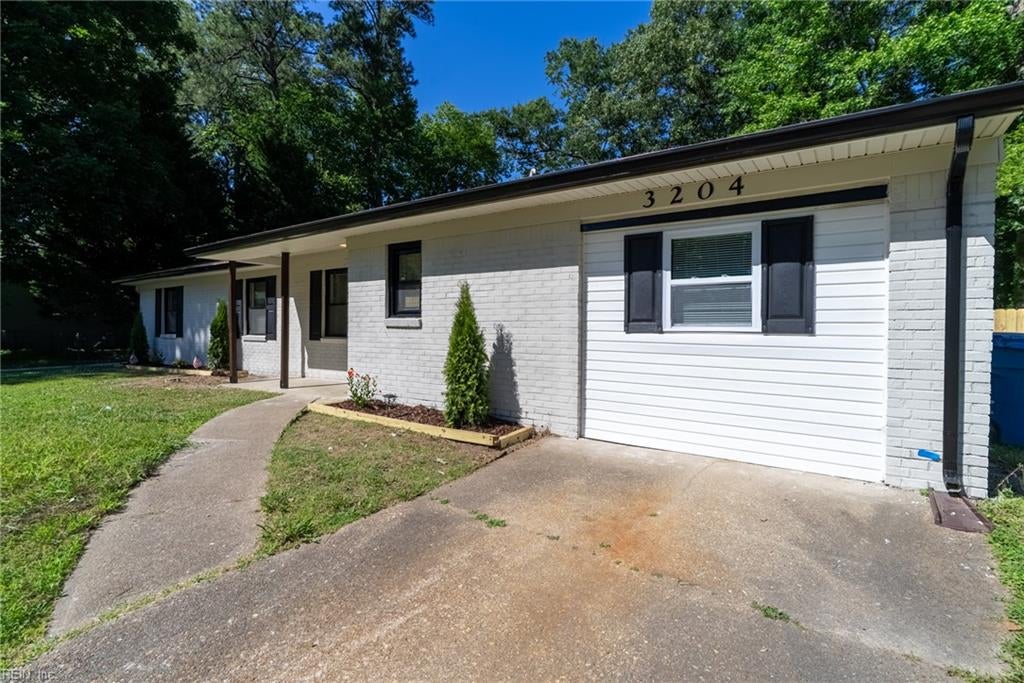 Photo of 3204 Club House Road, Virginia Beach, VA 23452 (MLS # 10638495)