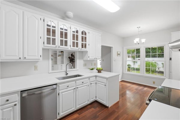 1736 ROYAL COVE CT, VIRGINIA BEACH, VA 23454 - Image f7b1ceca79ca95a5e6622fd3984df6db/1778270564
