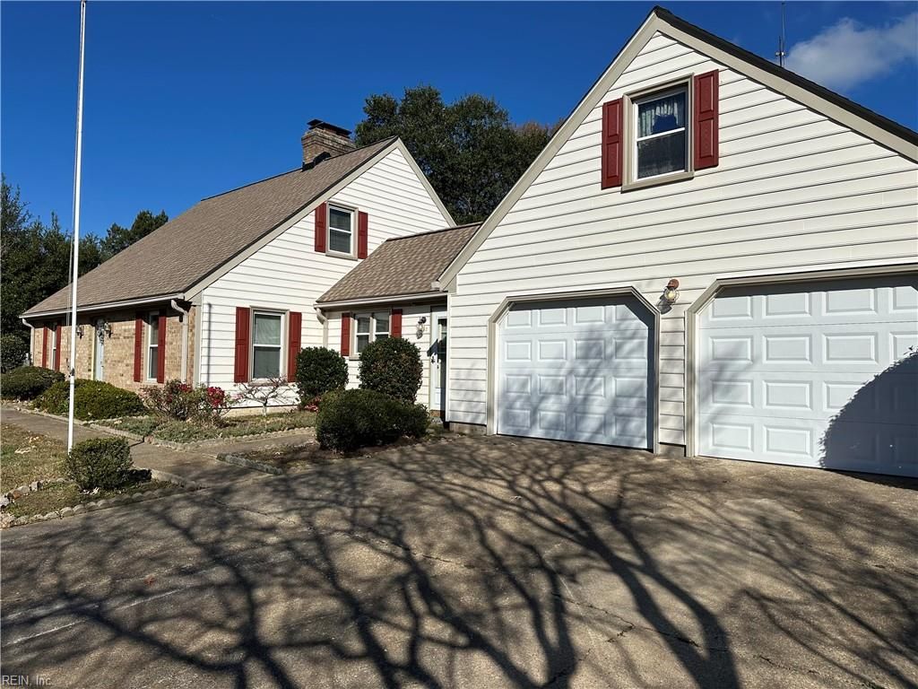 Photo of 952 Ewell Road, Virginia Beach, VA 23455 (MLS # 10624100)
