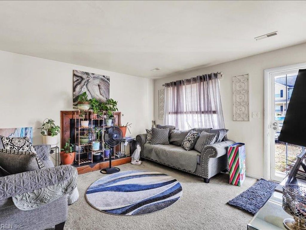 Photo of 814 Downing Street, Hampton, VA 23661 (MLS # 10615324)