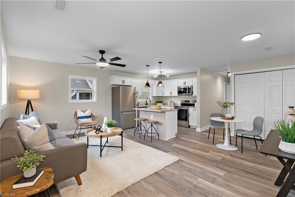 Photo of 726 Hemlock Avenue, Hampton, VA 23661 (MLS # 10630994)