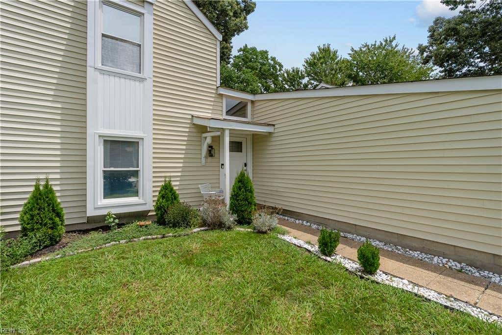 Photo of 3852 Danville Court, Virginia Beach, VA 23453 (MLS # 10645576)