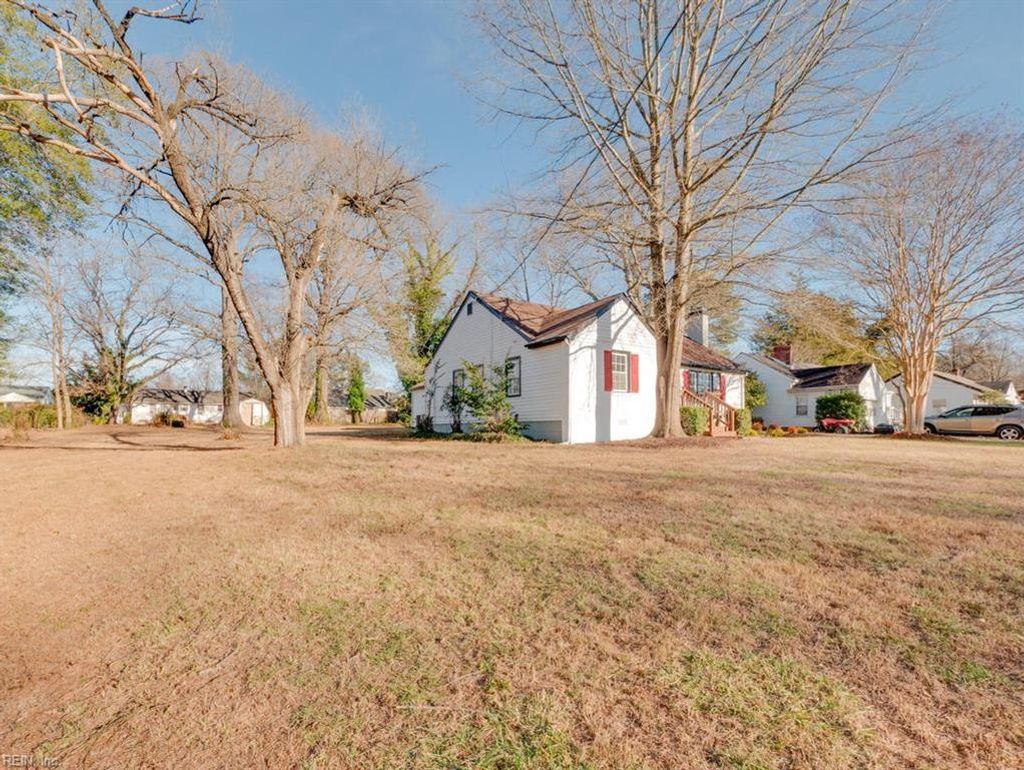 Photo of 915 Jackson Drive, Williamsburg, VA 23185 (MLS # 10616471)