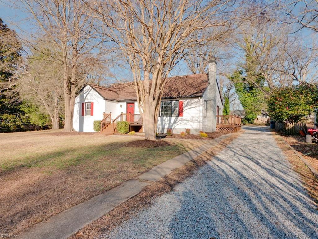 Photo of 915 Jackson Drive, Williamsburg, VA 23185 (MLS # 10616471)