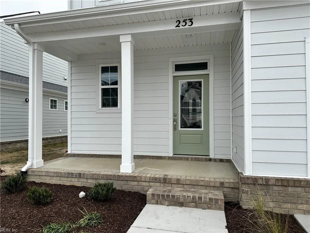 Suffolk, Virginia 23434, United States, 4 Bedrooms Bedrooms, ,3 BathroomsBathrooms,Residential,Active,18502