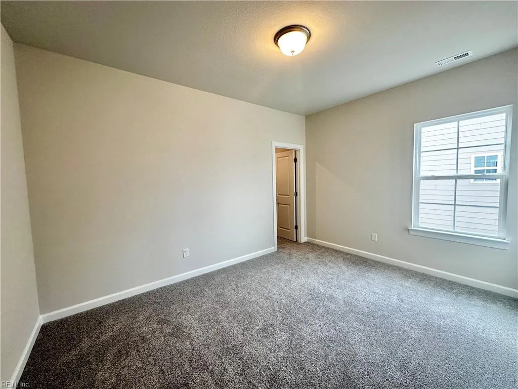 Suffolk, Virginia 23434, United States, 4 Bedrooms Bedrooms, ,3 BathroomsBathrooms,Residential,Active,18502