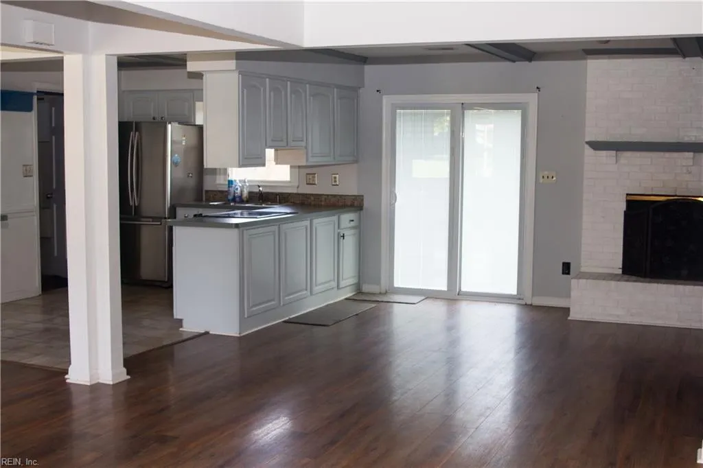 Virginia Beach, Virginia 23454, United States, 4 Bedrooms Bedrooms, ,3 BathroomsBathrooms,Residential,Active,155411