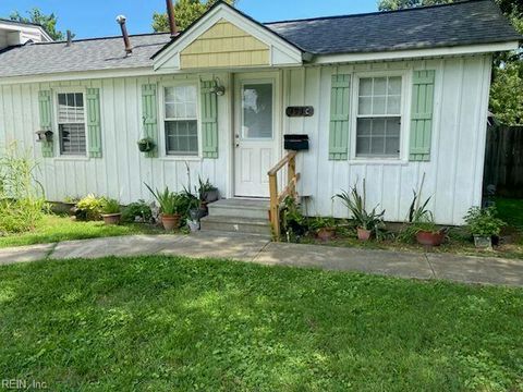 493 Seaboard AVE Hampton VA 23664