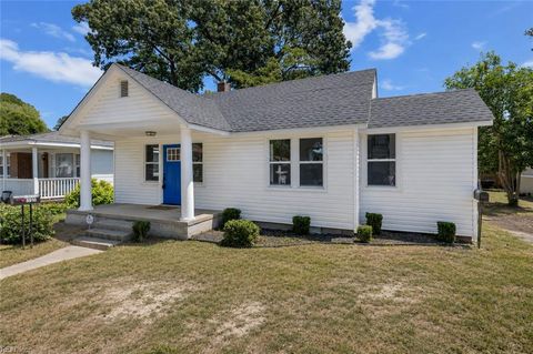 Photo of 8916 London Street, Norfolk, VA 23503 (MLS # 10638416)