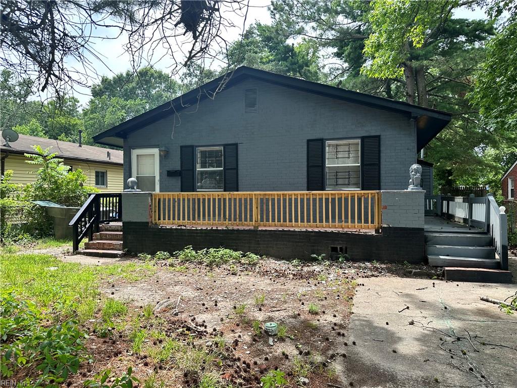 Photo of 461 Dare Avenue, Hampton, VA 23661 (MLS # 10640549)
