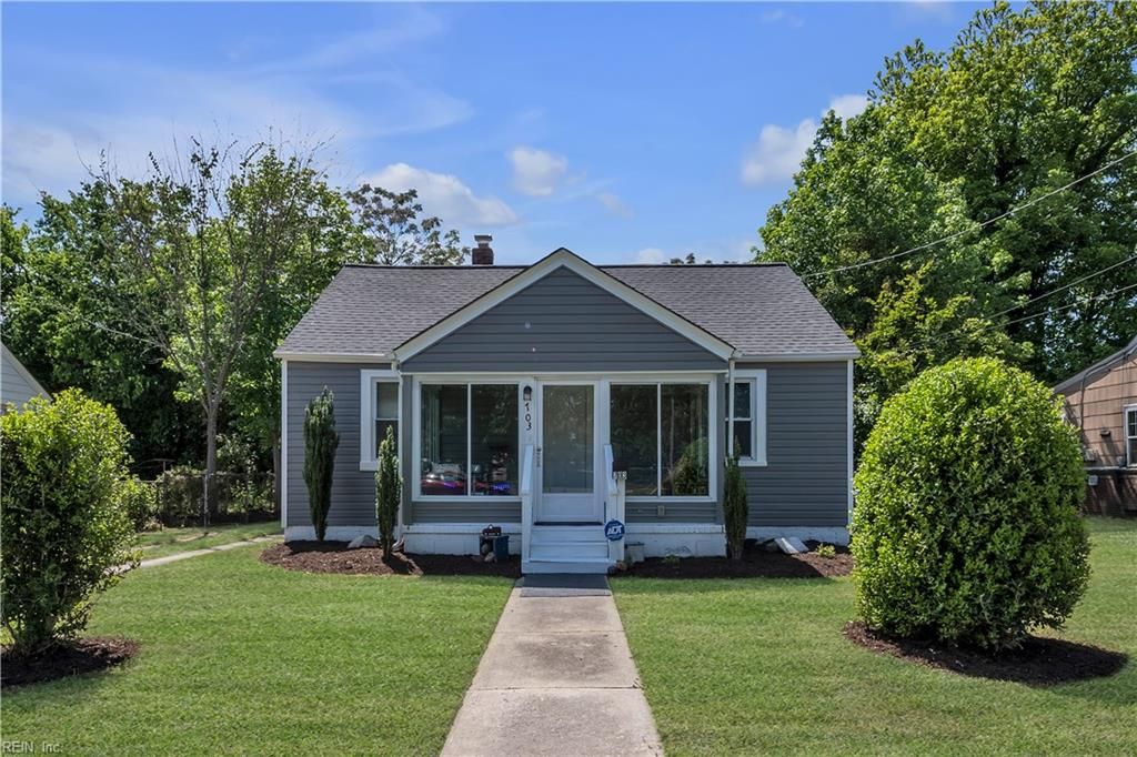 Photo of 703 Maryland Avenue, Hampton, VA 23661 (MLS # 10633489)