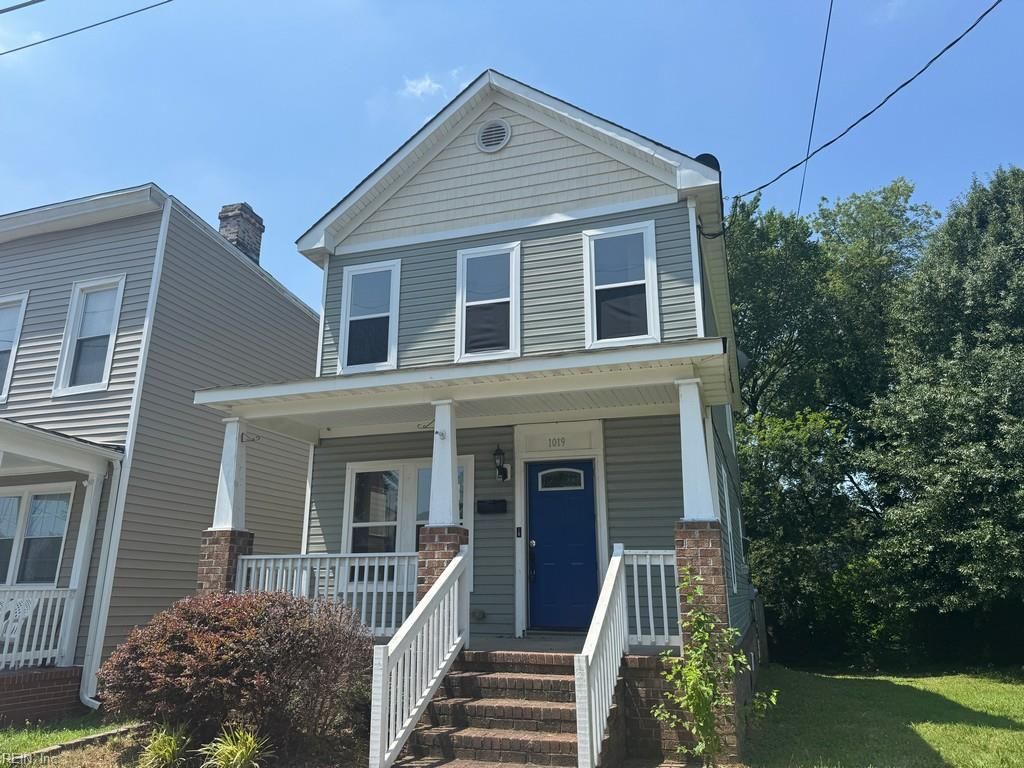 Photo of 1019 Tunstall Avenue, Norfolk, VA 23504 (MLS # 10592921)