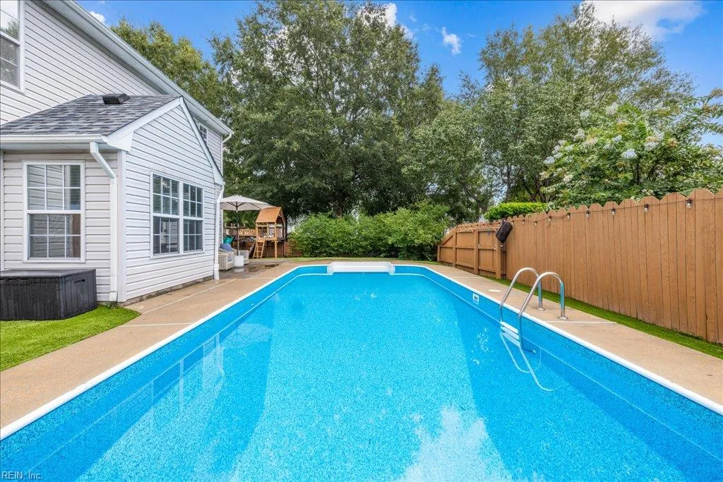 Virginia Beach, Virginia 23456, United States, 3 Bedrooms Bedrooms, ,3 BathroomsBathrooms,Residential,Active,191795