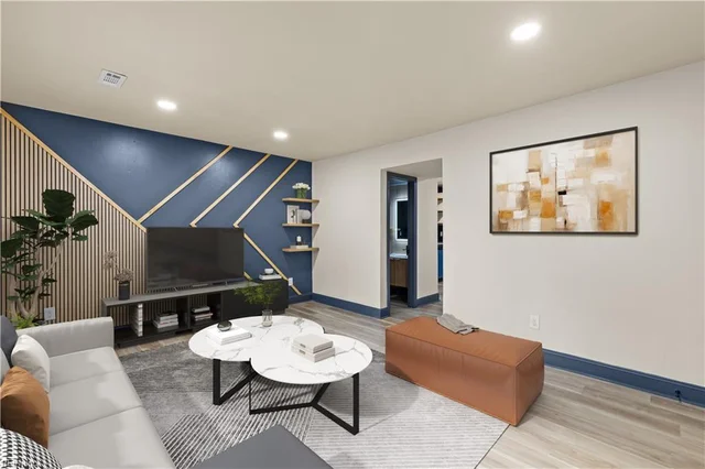 85 W Virginia Avenue, photo 3 of 25