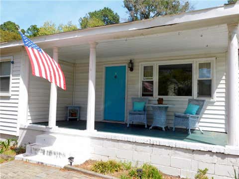 Photo of 2224 Maple Street, Virginia Beach, VA 23451 (MLS # 10646255)