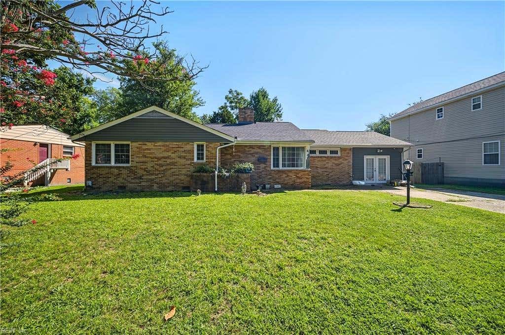 Photo of 618 Smith Street, Hampton, VA 23661 (MLS # 10648670)