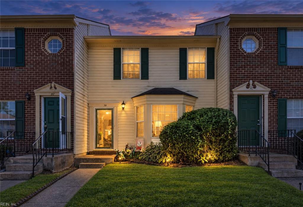 Photo of 39 S Gawain Way, Hampton, VA 23669 (MLS # 10655377)