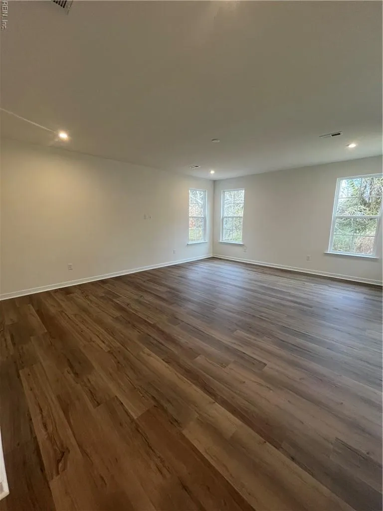 Suffolk, Virginia 23435, United States, 4 Bedrooms Bedrooms, ,4 BathroomsBathrooms,Residential,Active,208549