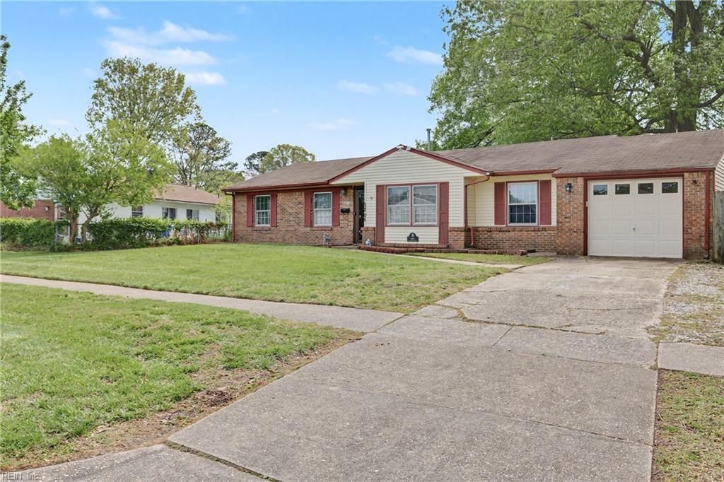 Photo of 3805 S Plaza Trail, Virginia Beach, VA 23452 (MLS # 10635016)