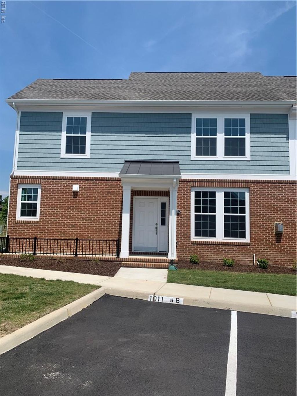 Photo of 1011 Robinson Road #5B, Suffolk, VA 23434 (MLS # 10633111)
