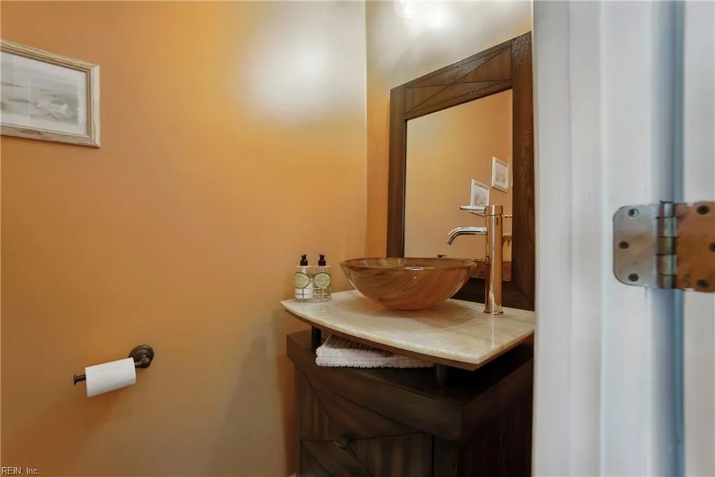 Norfolk, Virginia 23503, United States, 3 Bedrooms Bedrooms, ,3 BathroomsBathrooms,Residential,Active,243882