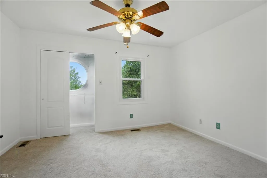 Norfolk, Virginia 23503, United States, 3 Bedrooms Bedrooms, ,3 BathroomsBathrooms,Residential,Active,243882