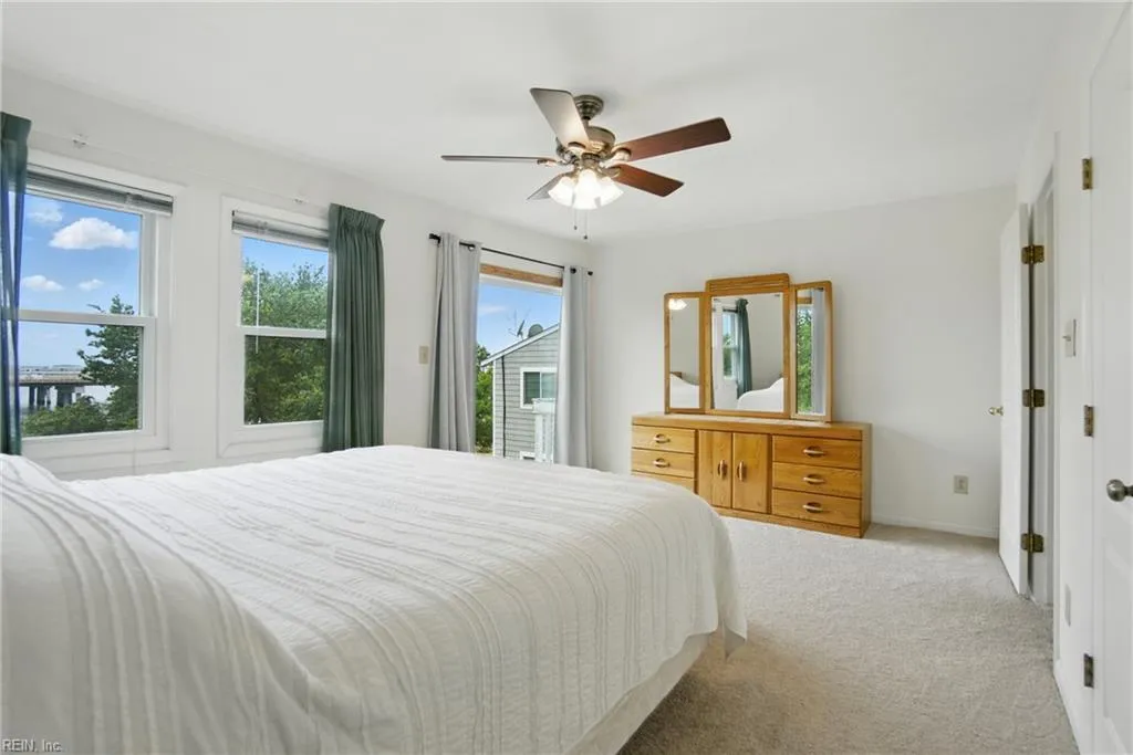 Norfolk, Virginia 23503, United States, 3 Bedrooms Bedrooms, ,3 BathroomsBathrooms,Residential,Active,243882