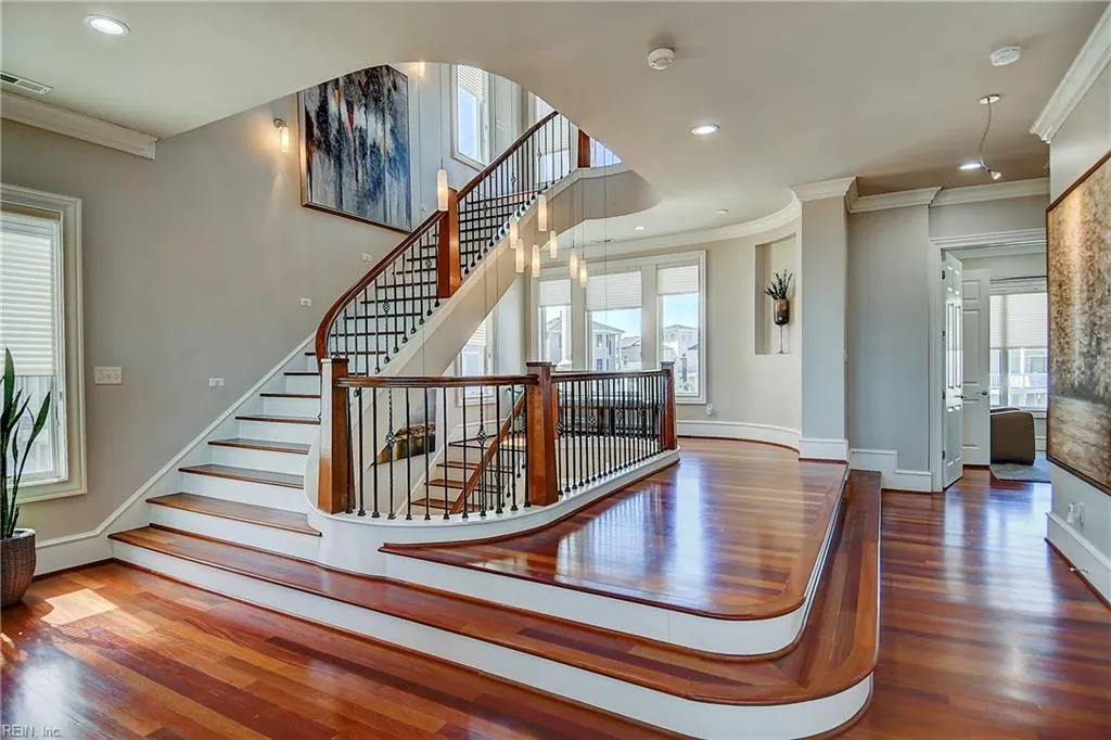 Norfolk, Virginia 23518, United States, 5 Bedrooms Bedrooms, ,5 BathroomsBathrooms,Residential,Active,94451