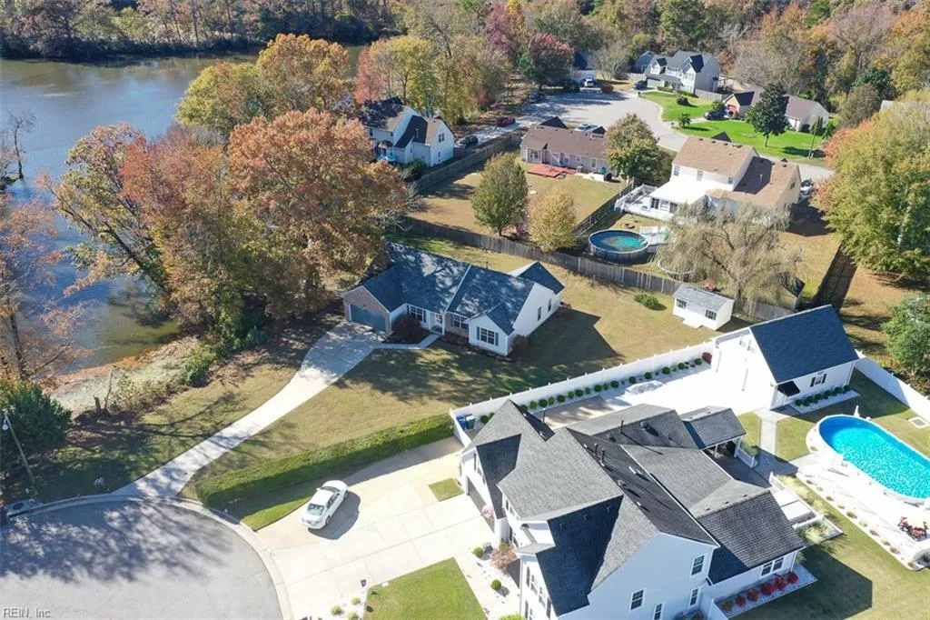 Suffolk, Virginia 23434, United States, 3 Bedrooms Bedrooms, ,2 BathroomsBathrooms,Residential,Active,243189