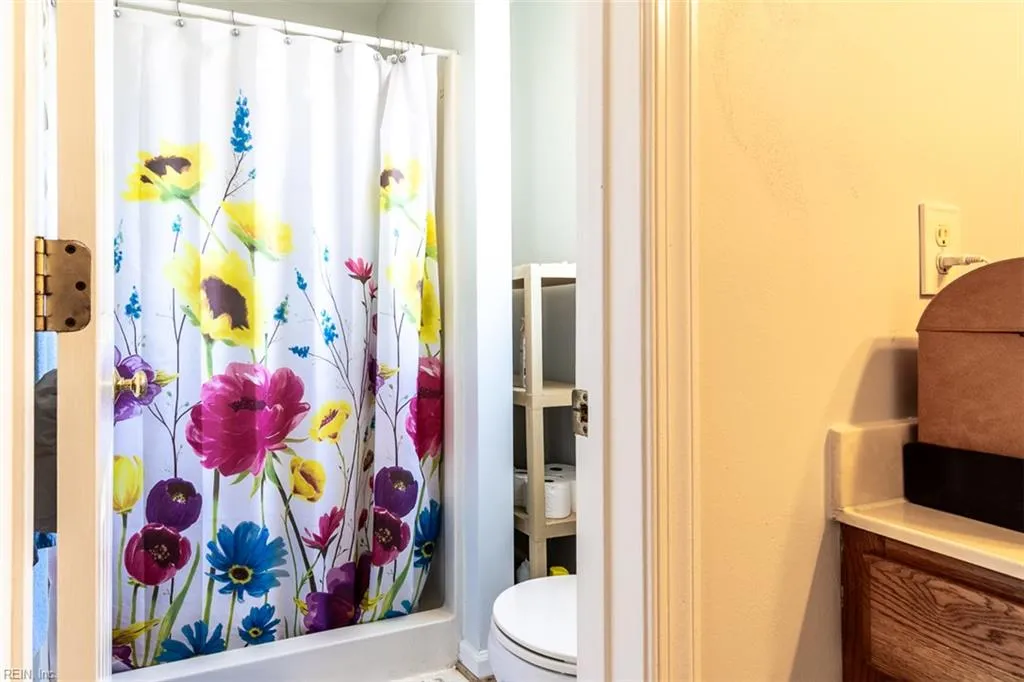 Suffolk, Virginia 23434, United States, 3 Bedrooms Bedrooms, ,2 BathroomsBathrooms,Residential,Active,243189