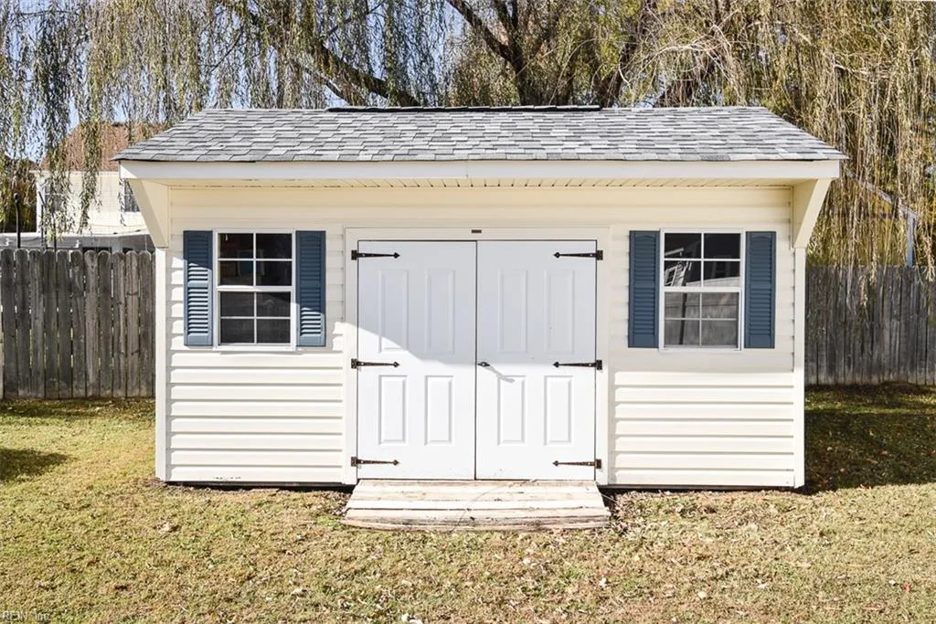 Suffolk, Virginia 23434, United States, 3 Bedrooms Bedrooms, ,2 BathroomsBathrooms,Residential,Active,243189