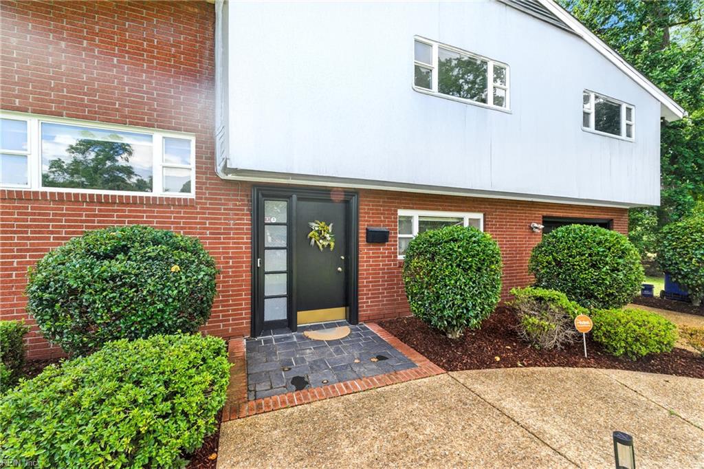 15 Meadow DR