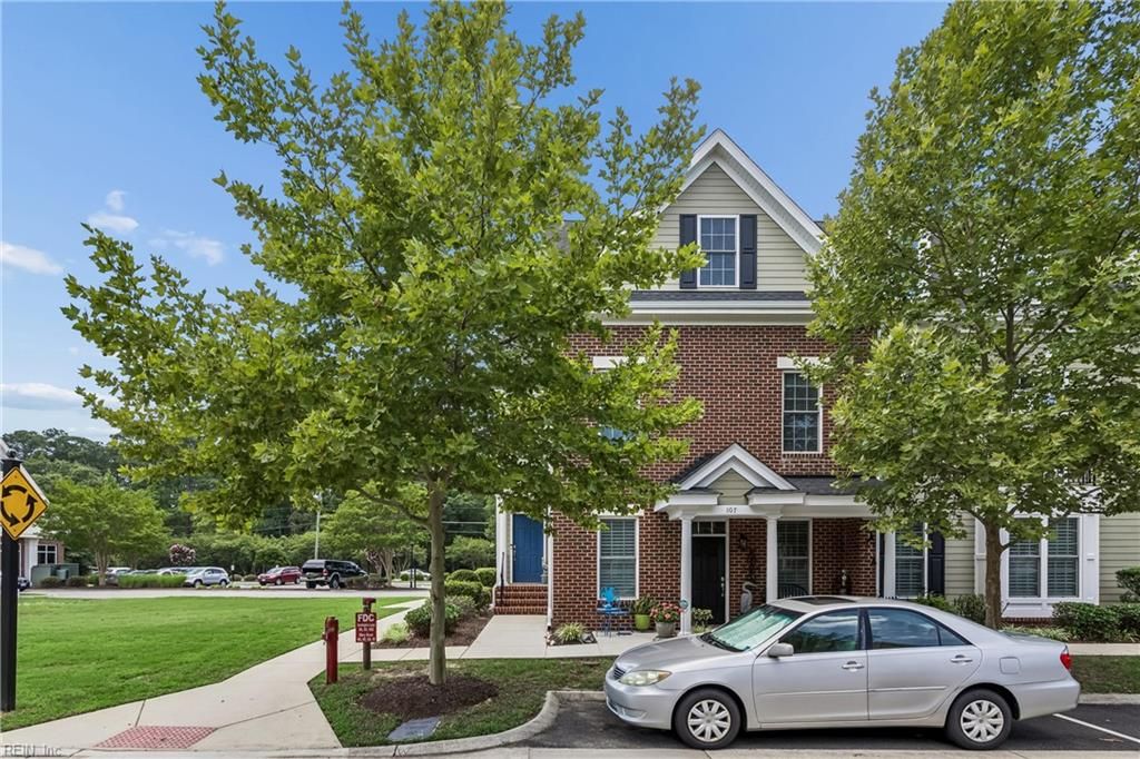 Photo of 105 Ellery Street, Yorktown, VA 23692 (MLS # 10643491)