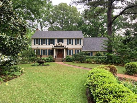 828 De La Fayette CT Virginia Beach VA 23455