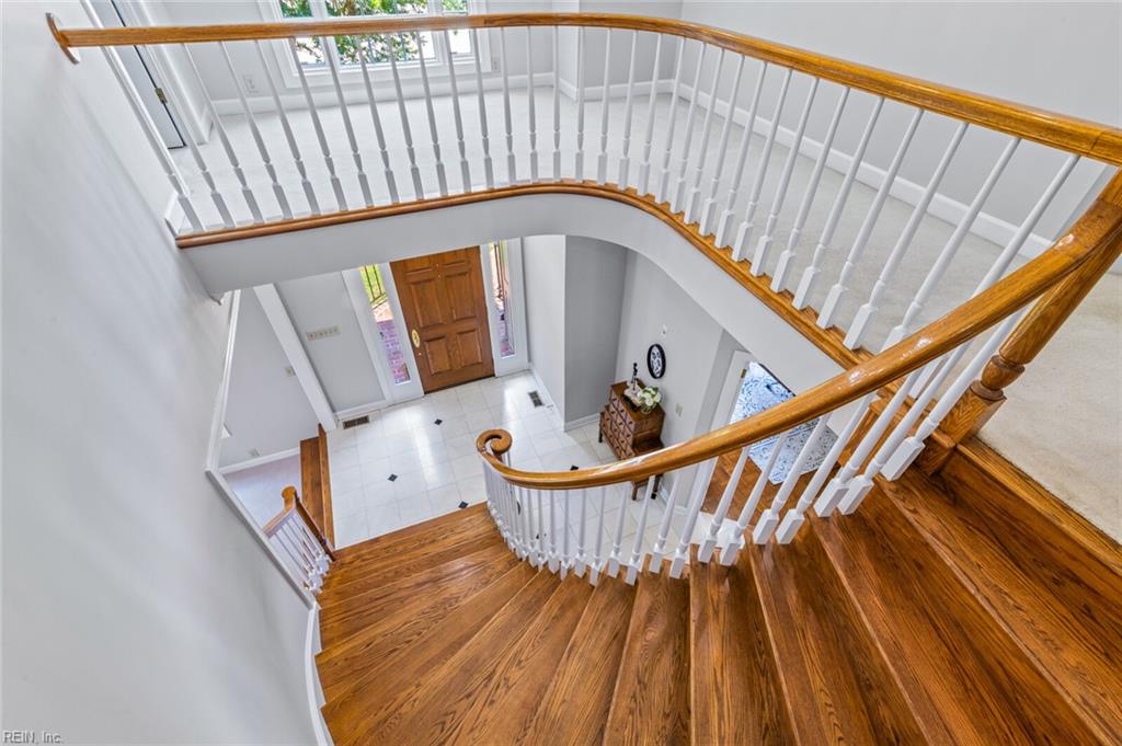 1 Island View DR