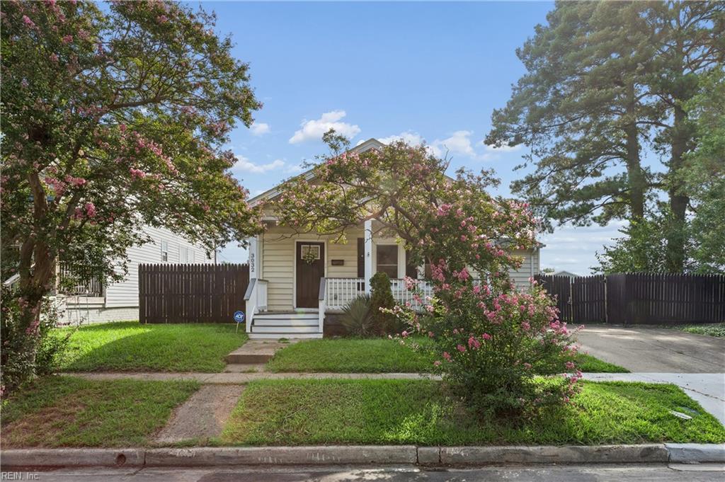 Photo of 3032 Grandy Avenue, Norfolk, VA 23509 (MLS # 10650188)