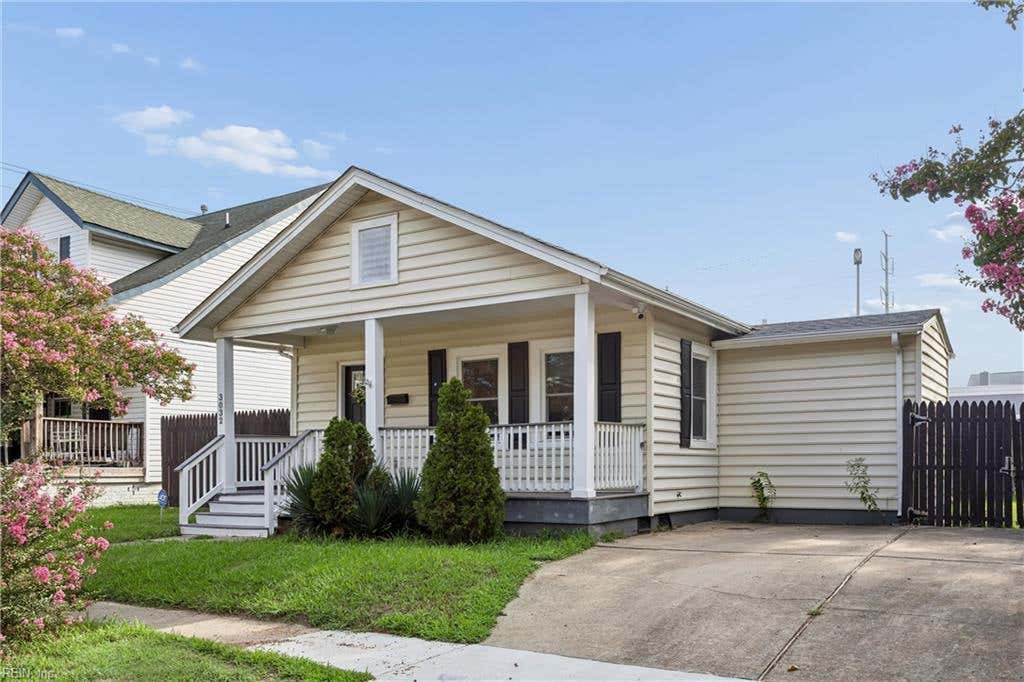 Photo of 3032 Grandy Avenue, Norfolk, VA 23509 (MLS # 10650188)